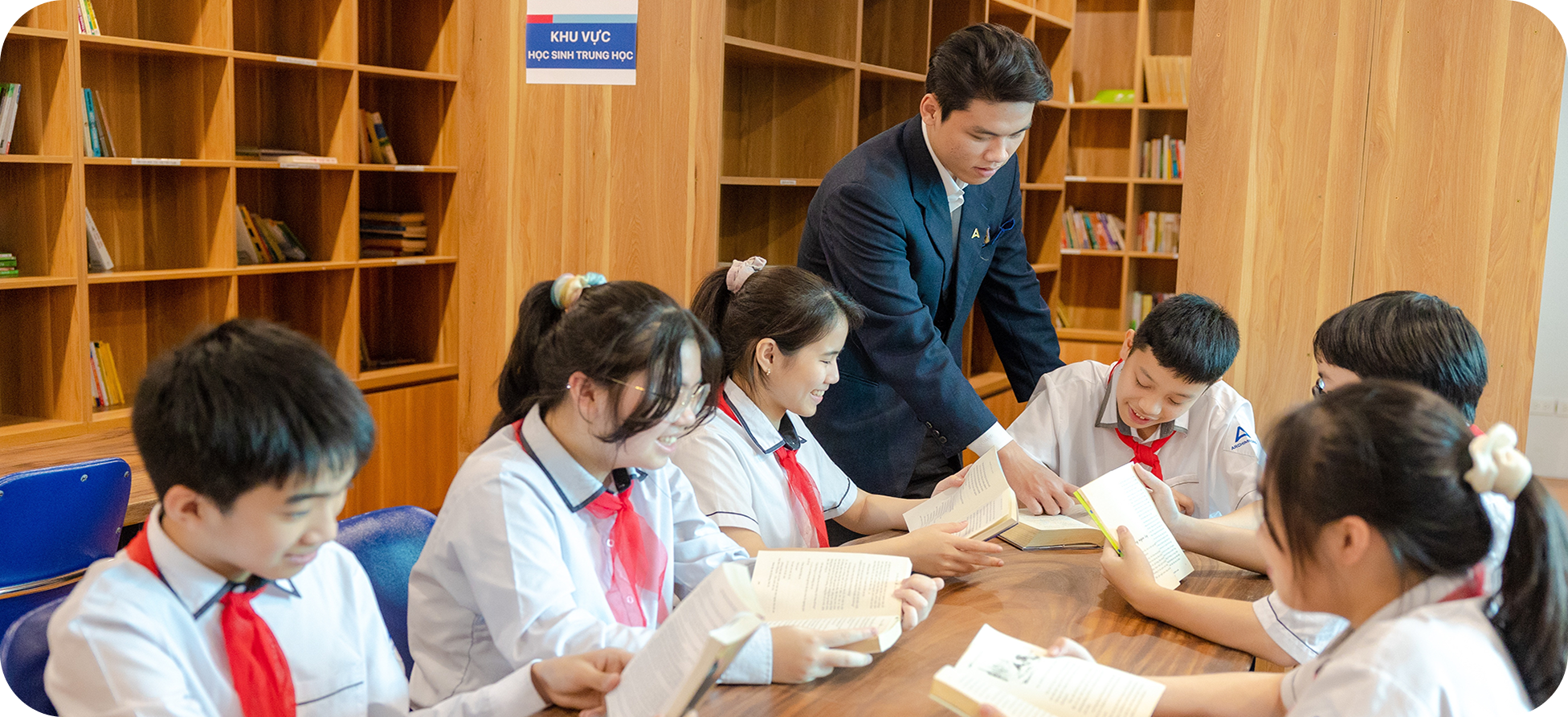 School tour image