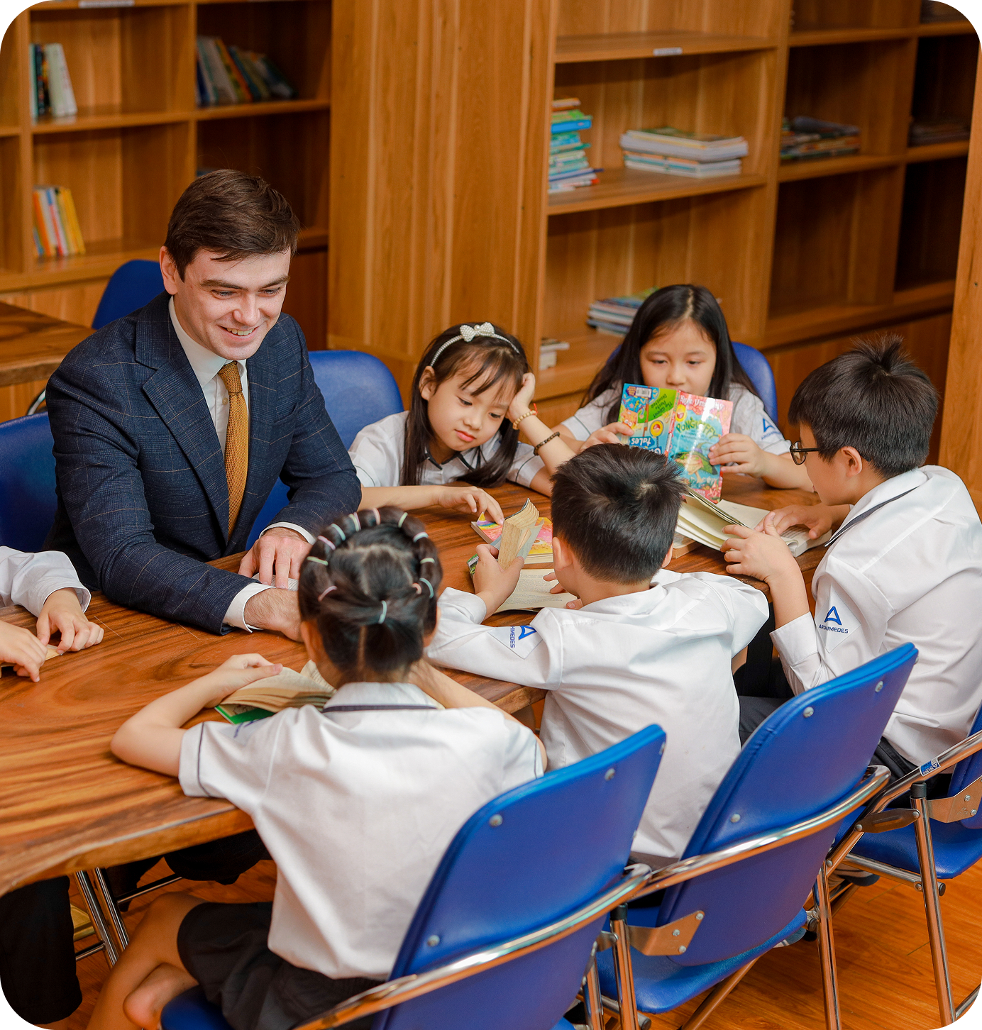 School tour image