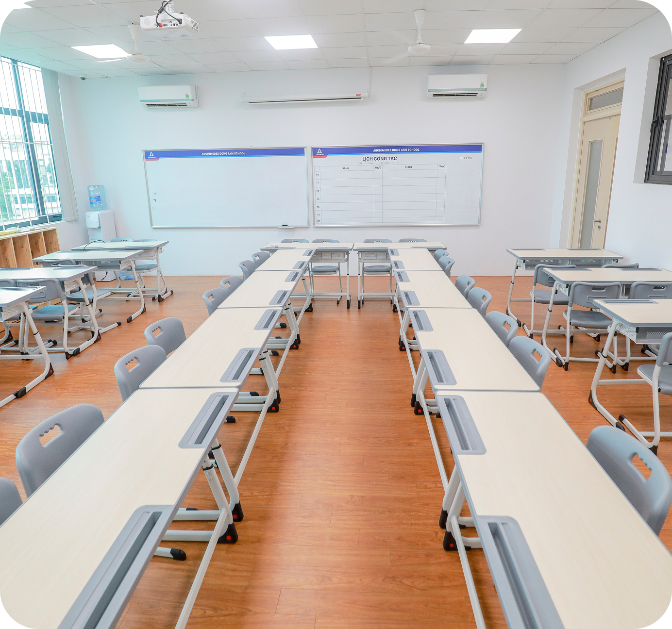 School tour image