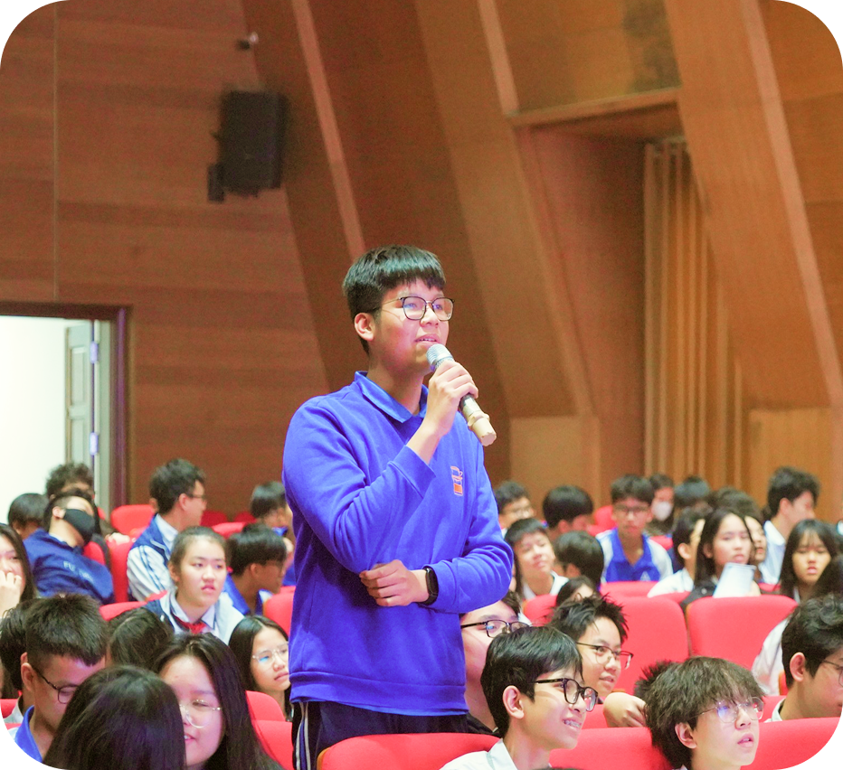 School tour image