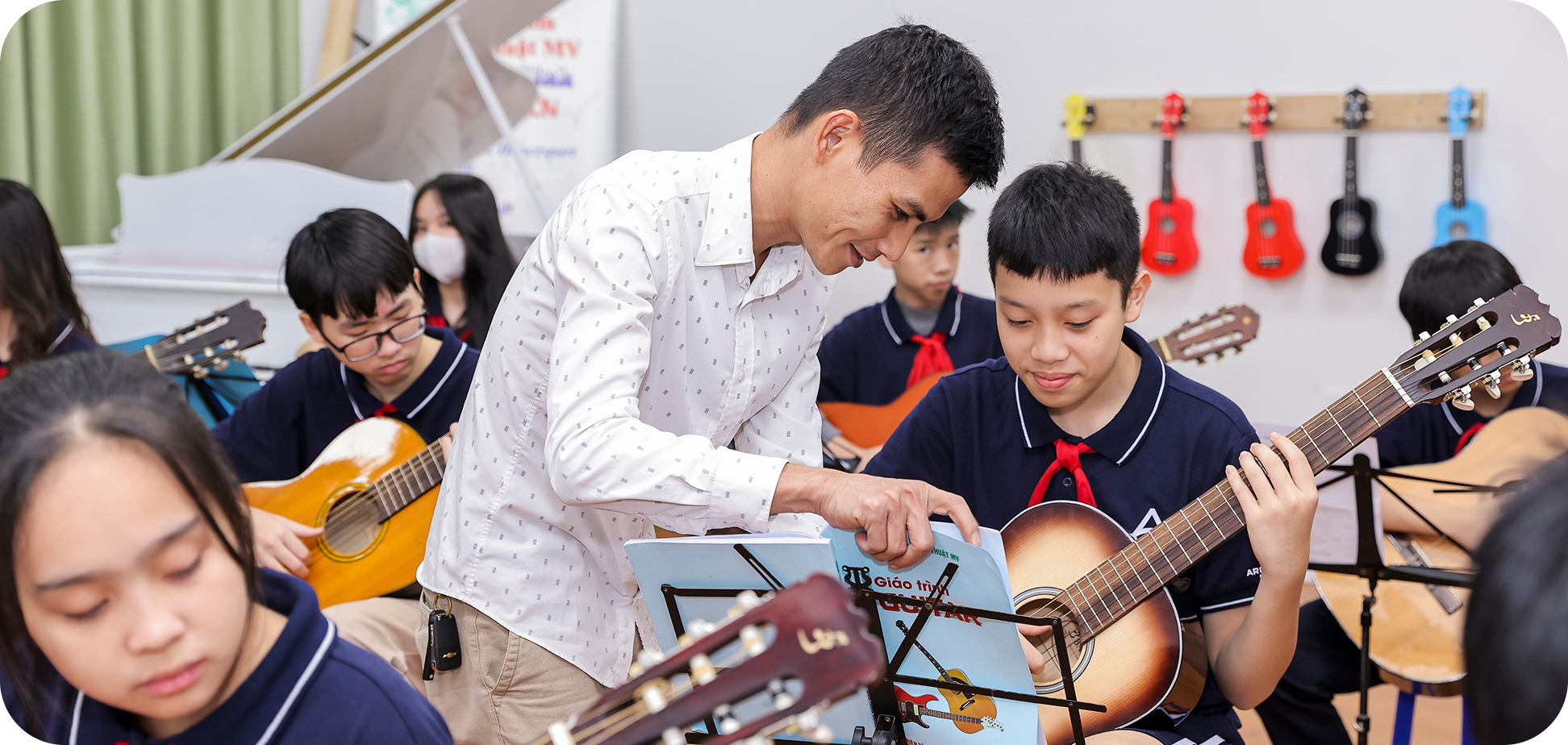 School tour image