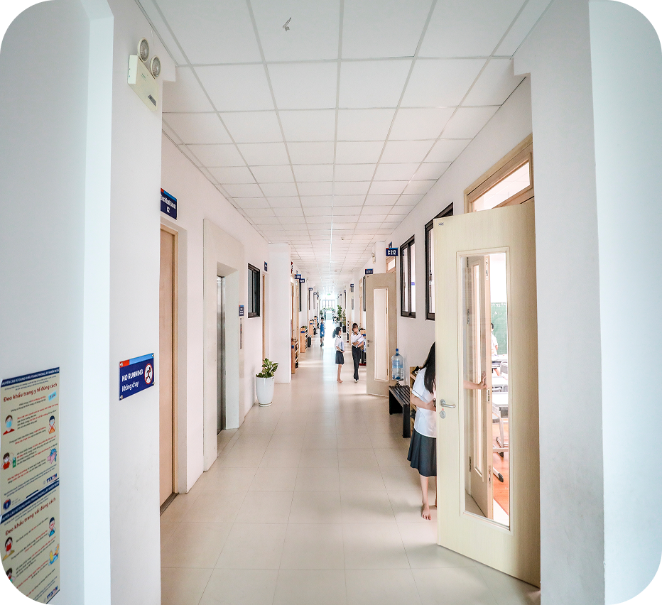 School tour image
