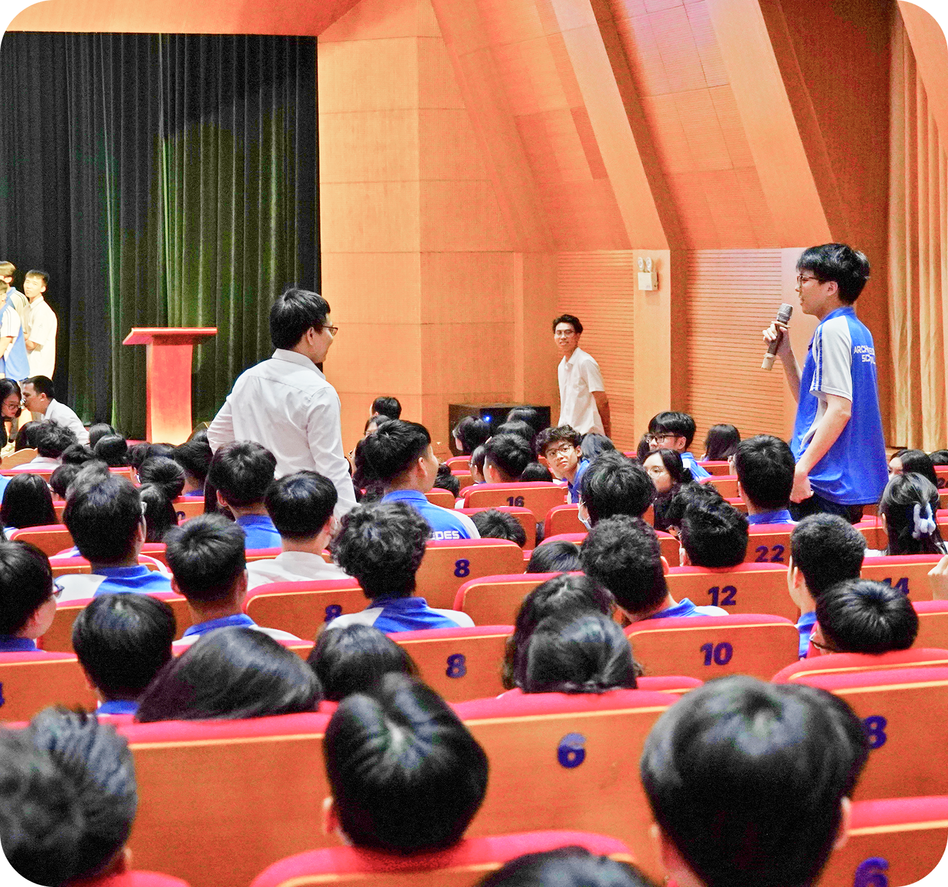 School tour image