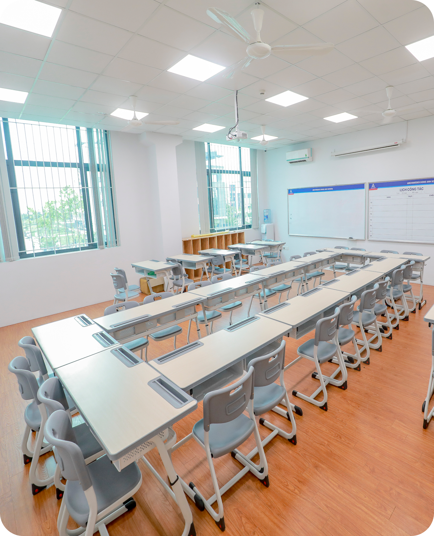 School tour image