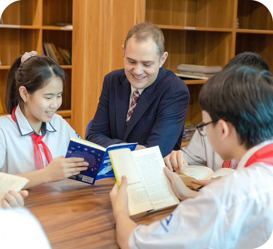 School tour image