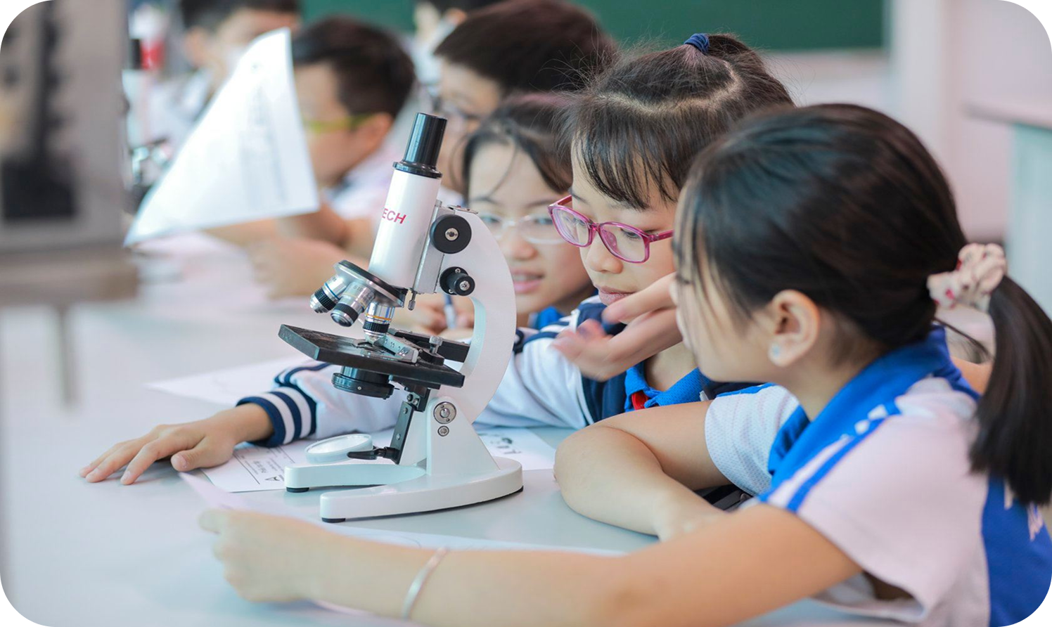 School tour image